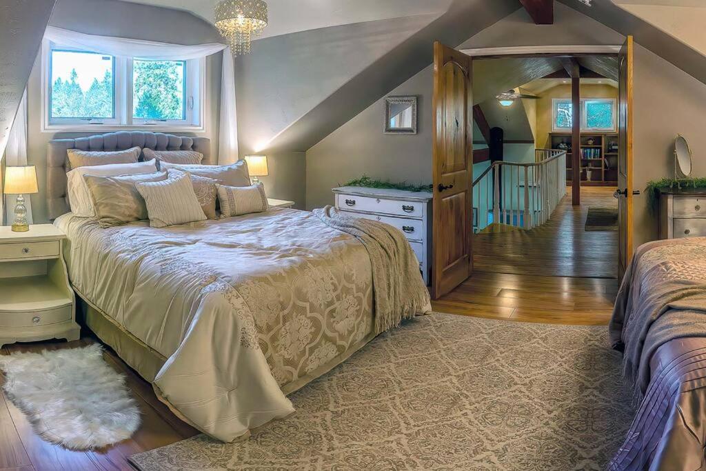 European Style Straw Bale Retreat Villa Ashland Dış mekan fotoğraf