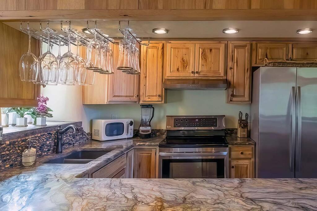European Style Straw Bale Retreat Villa Ashland Dış mekan fotoğraf