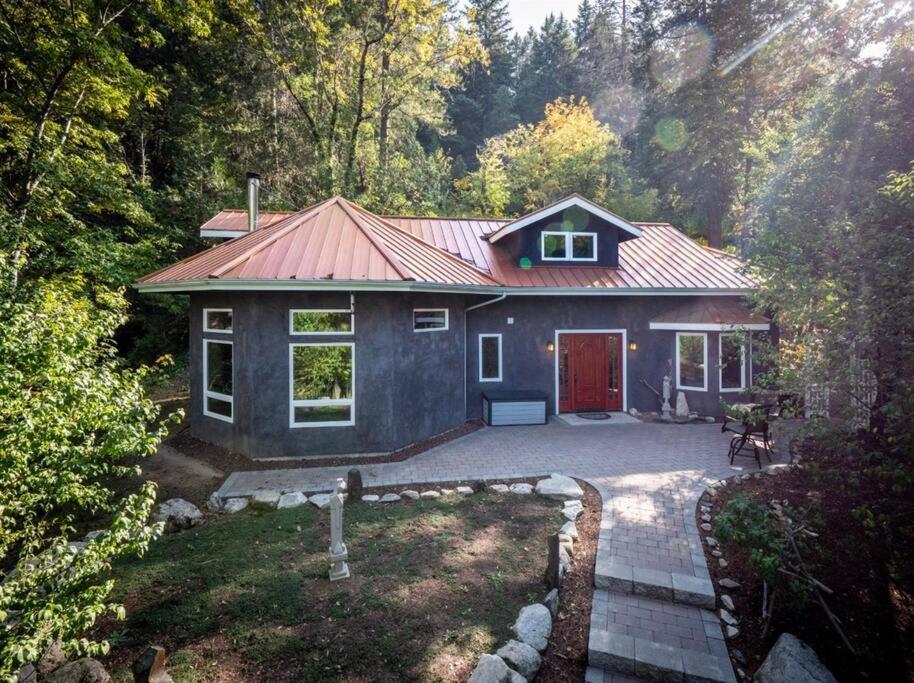 European Style Straw Bale Retreat Villa Ashland Dış mekan fotoğraf